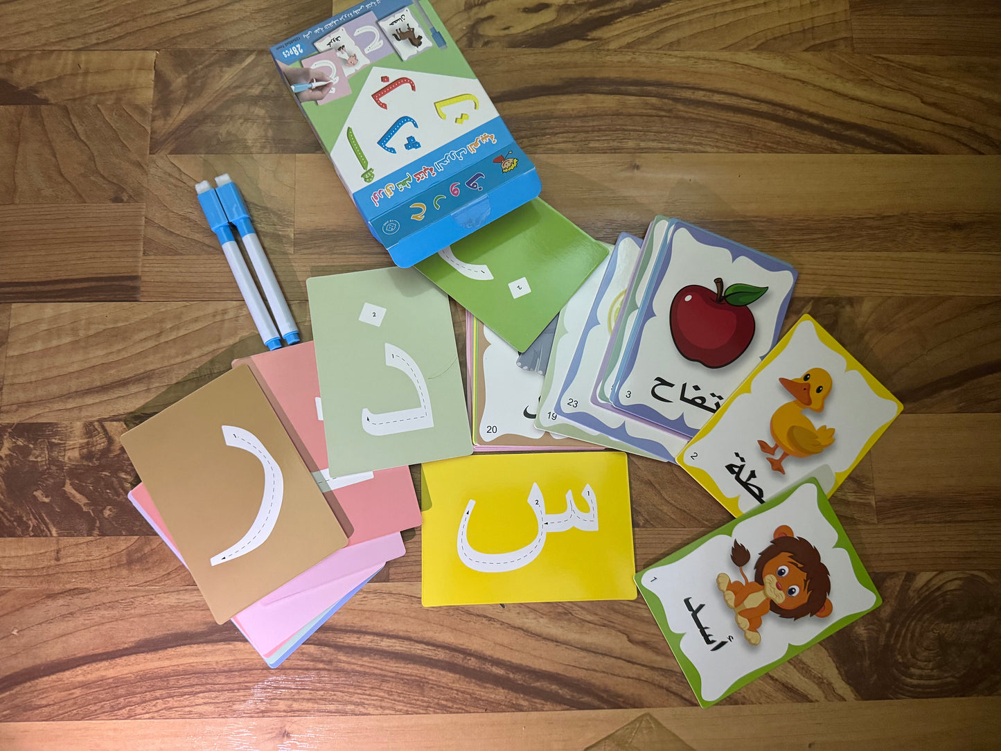 Arabic Letter Stroke Flashcards Set – Trace, Wipe & Vocab [51103-14]
